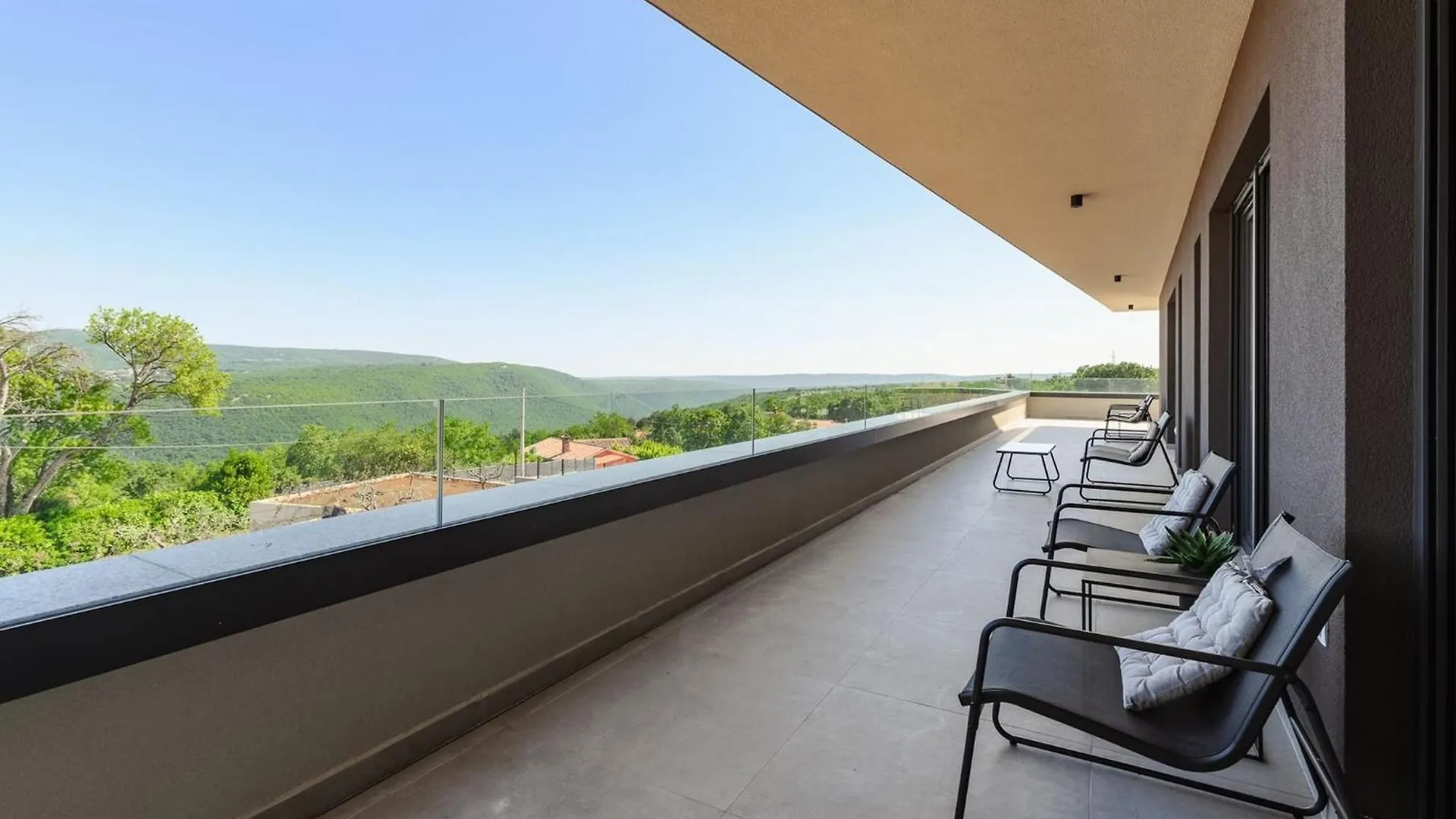 Villa De La Vie With Heated Swimming Pool Raša Croácia